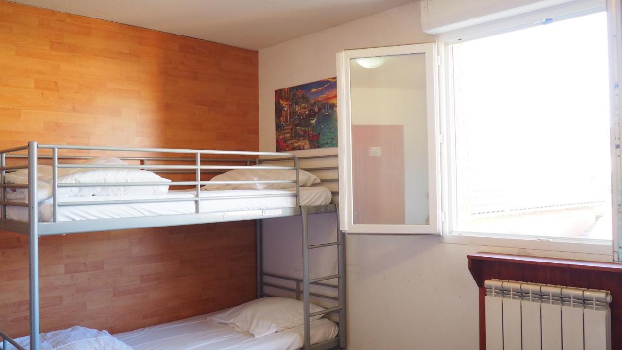 Le Logis De La Garenne Otel Morestel Dış mekan fotoğraf